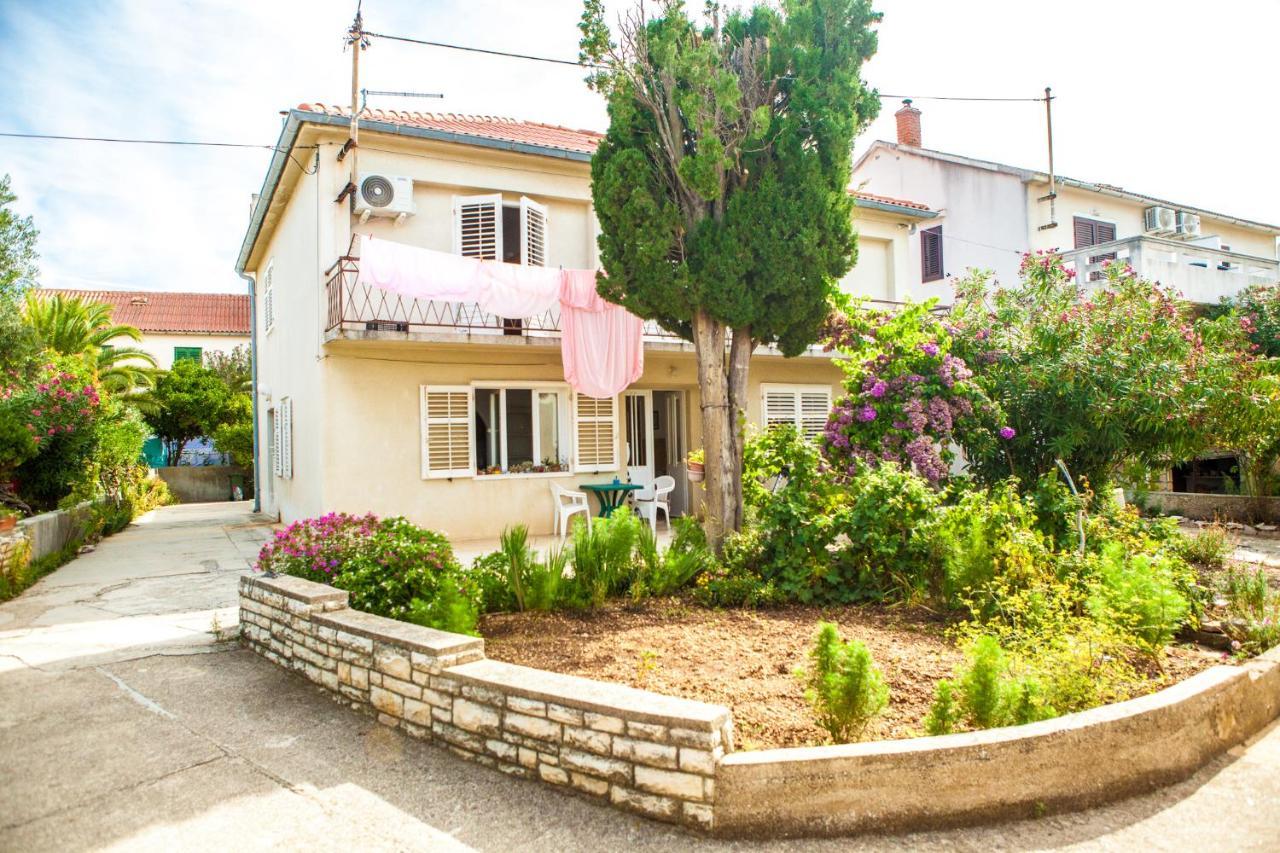 Apartments Alma Novalja Εξωτερικό φωτογραφία