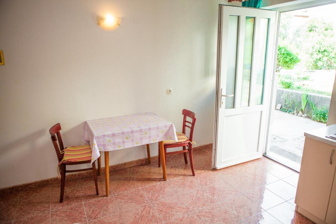 Apartments Alma Novalja Εξωτερικό φωτογραφία
