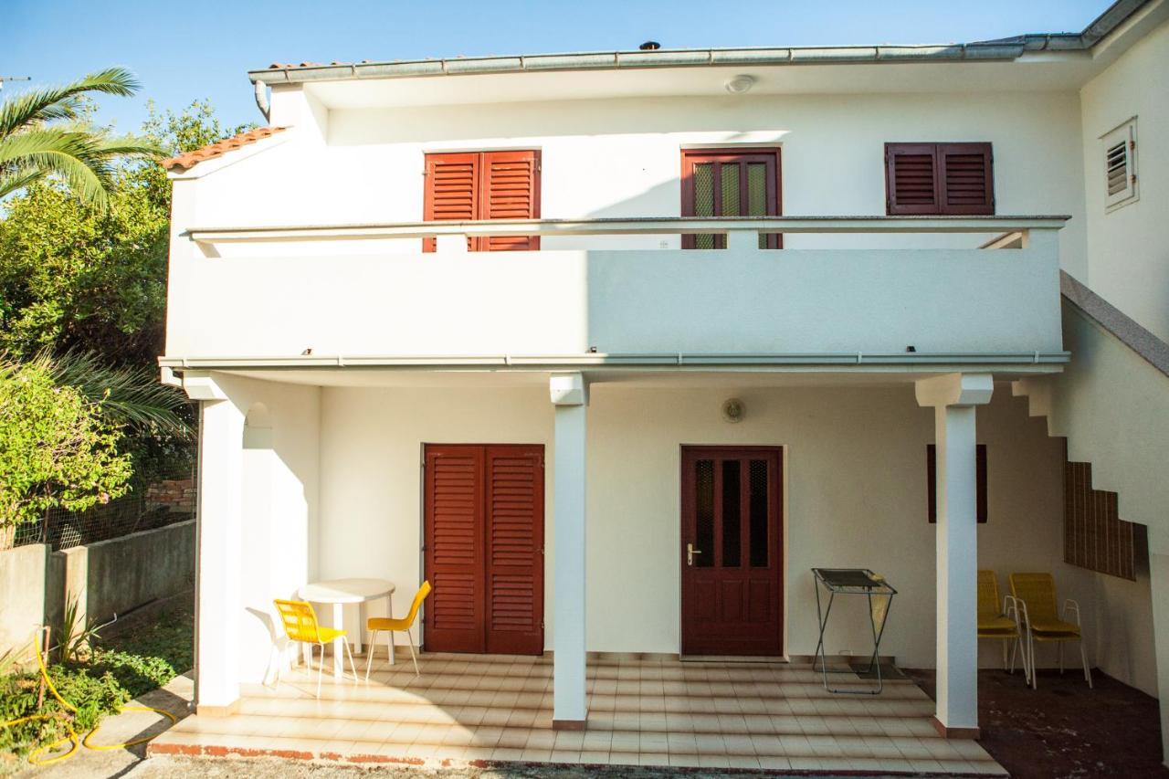 Apartments Alma Novalja Εξωτερικό φωτογραφία