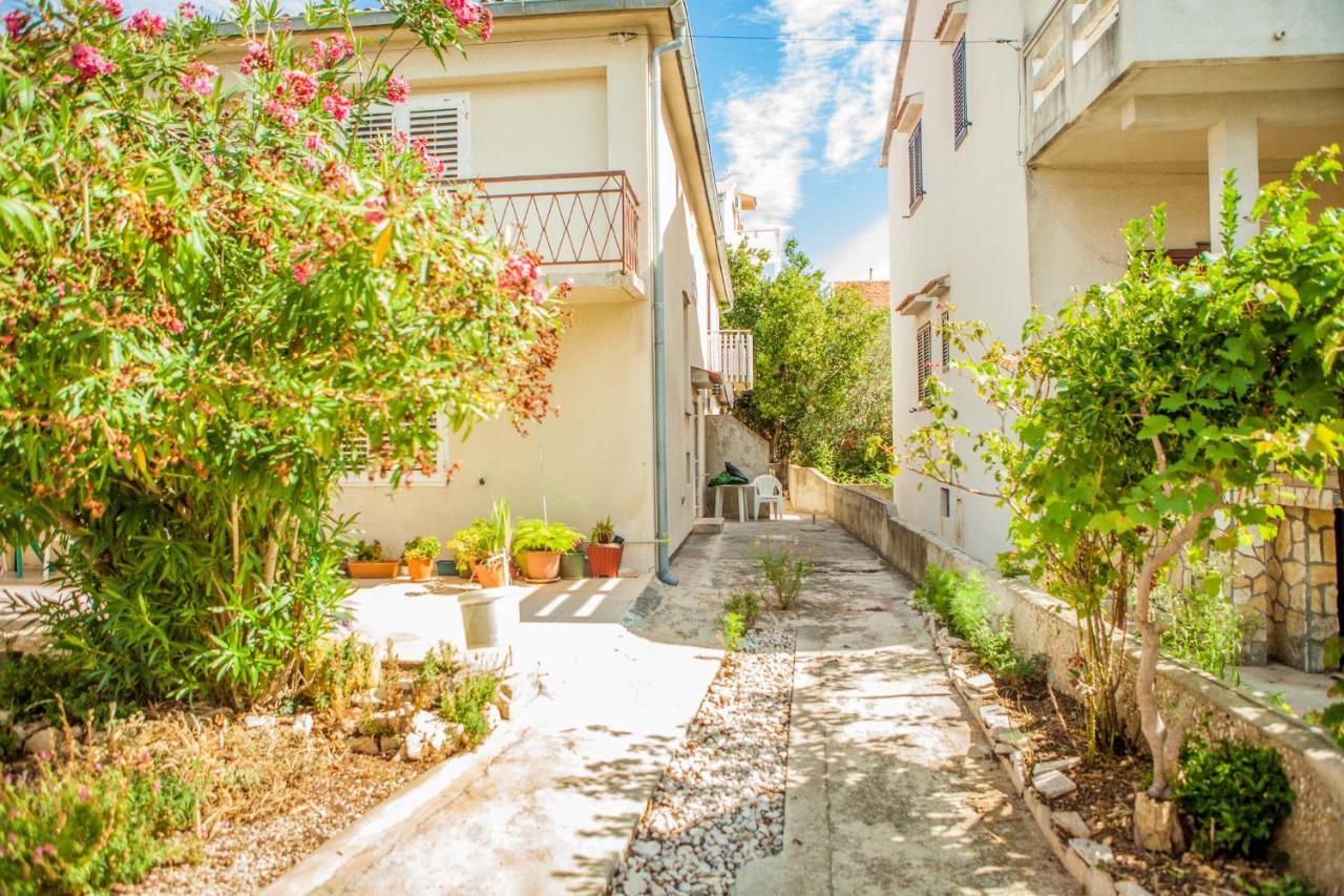 Apartments Alma Novalja Εξωτερικό φωτογραφία